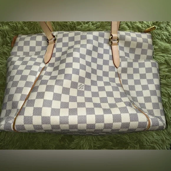 Louis Vuitton Damien Azur Totally MM WITH Dust Bag - Picture 3 of 16